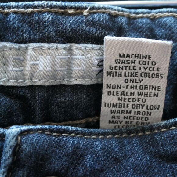Chicos Platinum Jeans Womens Size 1 Blue 32x28 Bootcut Mid Rise Pockets Classic - Picture 11 of 11
